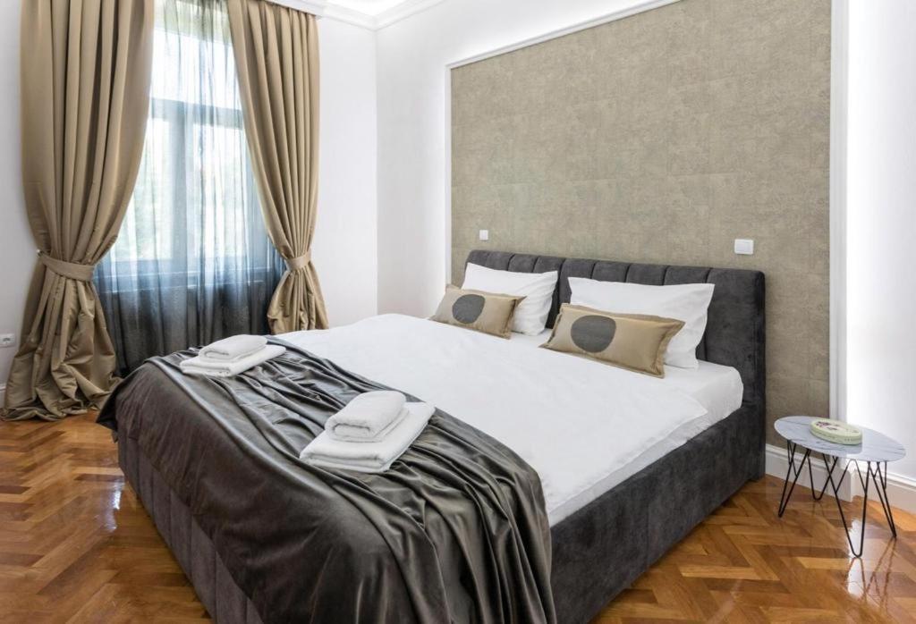 Lux Nice City Center With Private Parking Zagreb Bagian luar foto
